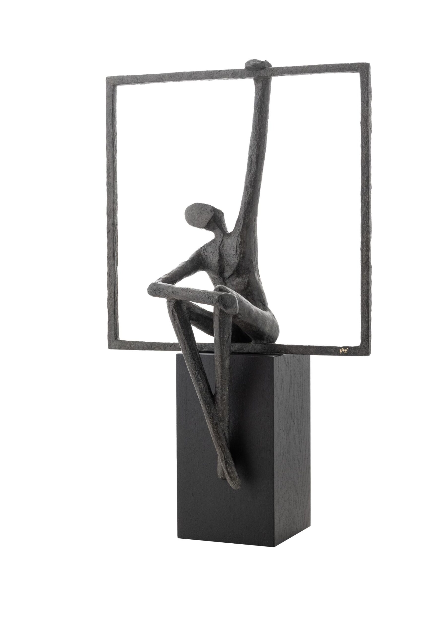 GND-GA374 Artus by Guy Buseyne